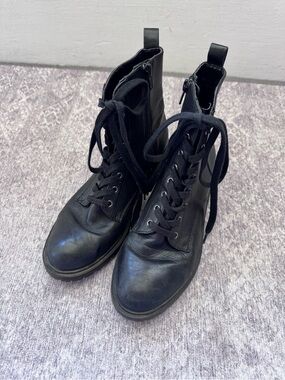 Steve Madden Officer Black Lace-Up Combat Boots - 8M